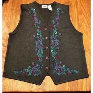 VTG LUCIA Embroidered Gray Vest, Floral Blue Purple, Button, V-neck, Wool Blend